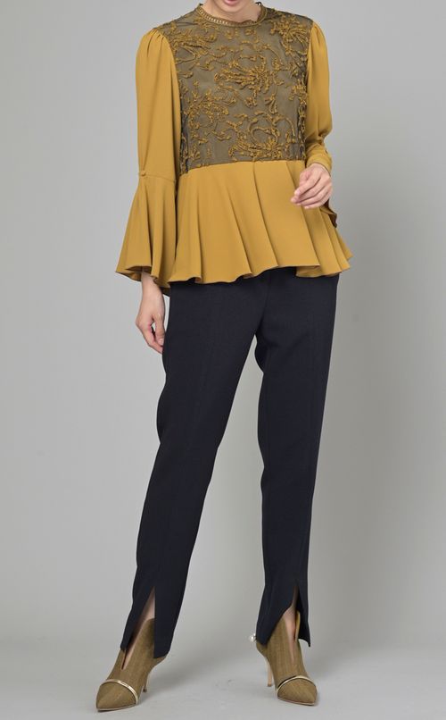 コードレースフレアブラウス