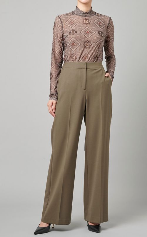 ワイドストレートパンツ