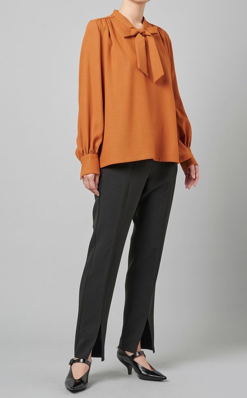 ウール混ボウタイブラウス