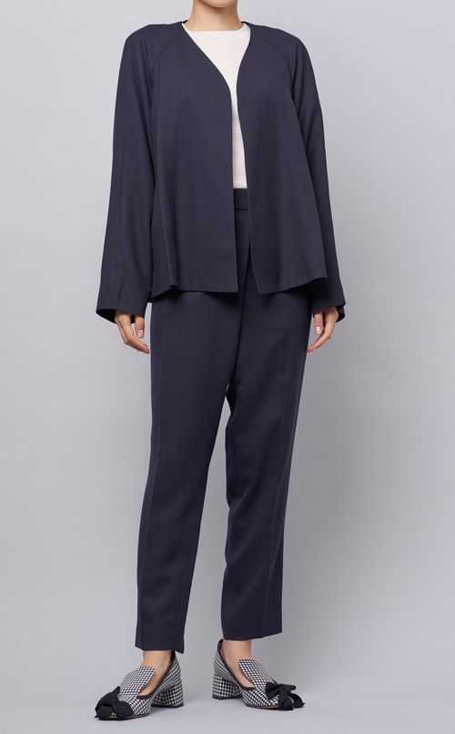 Vネックノーカラージャケット