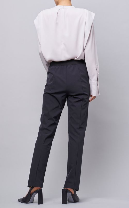 センタースリットストレッチパンツ