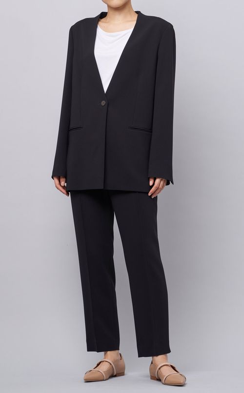 ピンタックテーパードパンツ