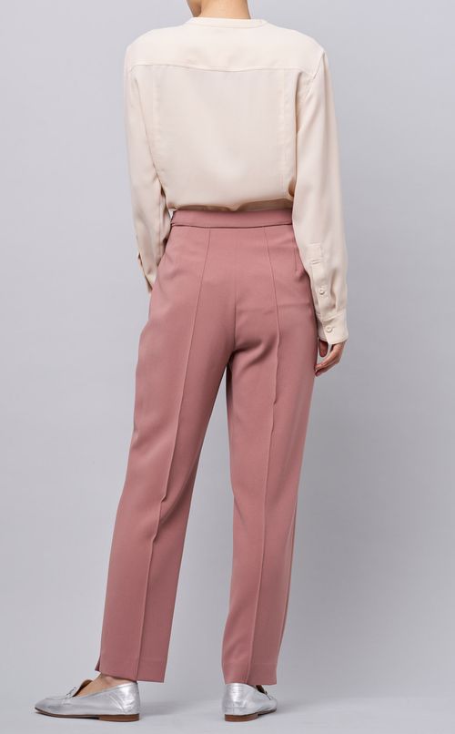 ピンタックテーパードパンツ