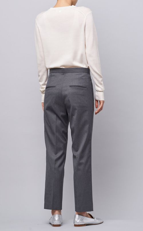 ストレッチテーパードパンツ