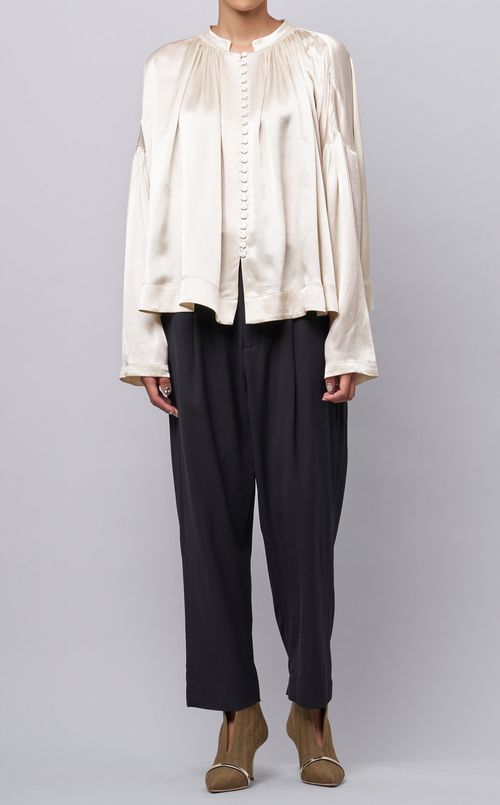 クロップドテーパードパンツ