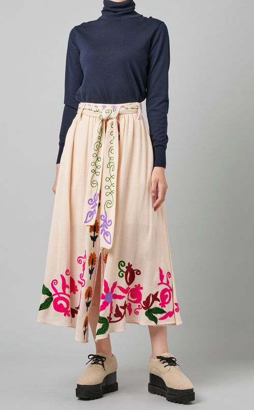 フラワーモチーフ刺繍スカート