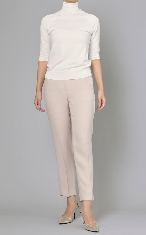 センタープレスクロップドパンツ