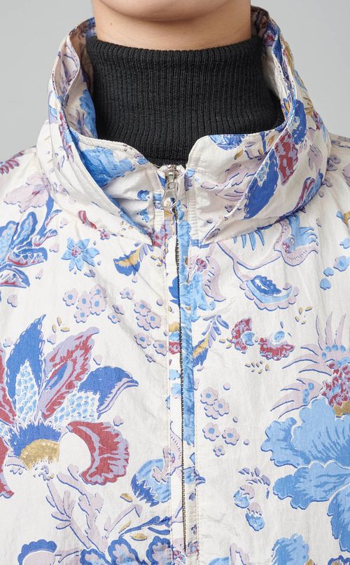 ナイロンフラワープリントブルゾン