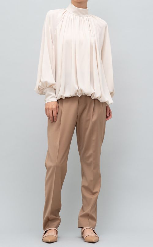 ハイネックギャザーブラウス