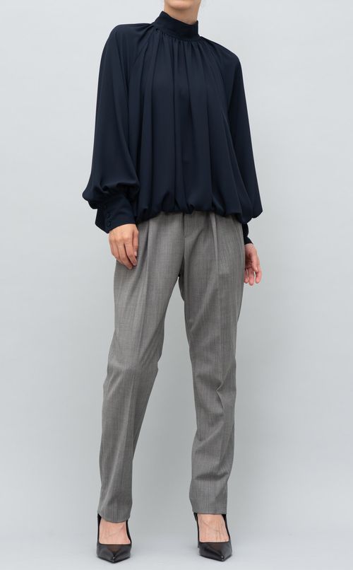 ハイネックギャザーブラウス