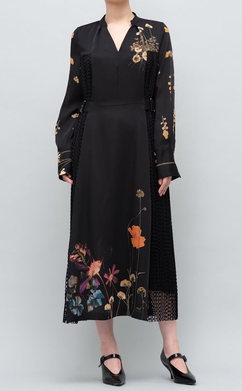 ベルト付きフラワープリントサテンワンピース