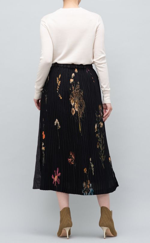 フラワープリントプリーツスカート