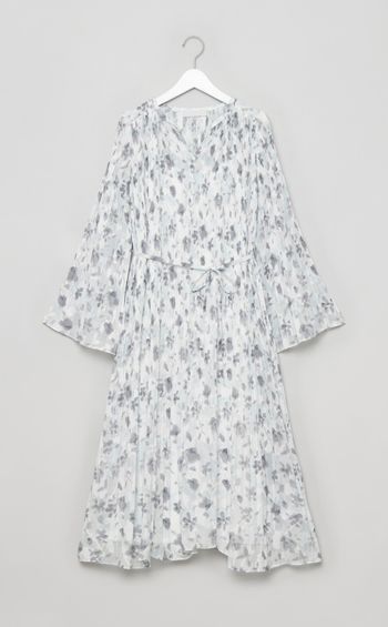 フラワープリントプリーツワンピース