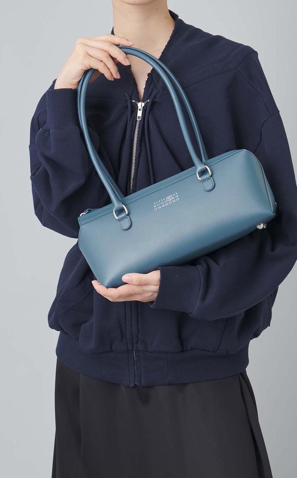 NEW BAULETTOショルダーバッグ