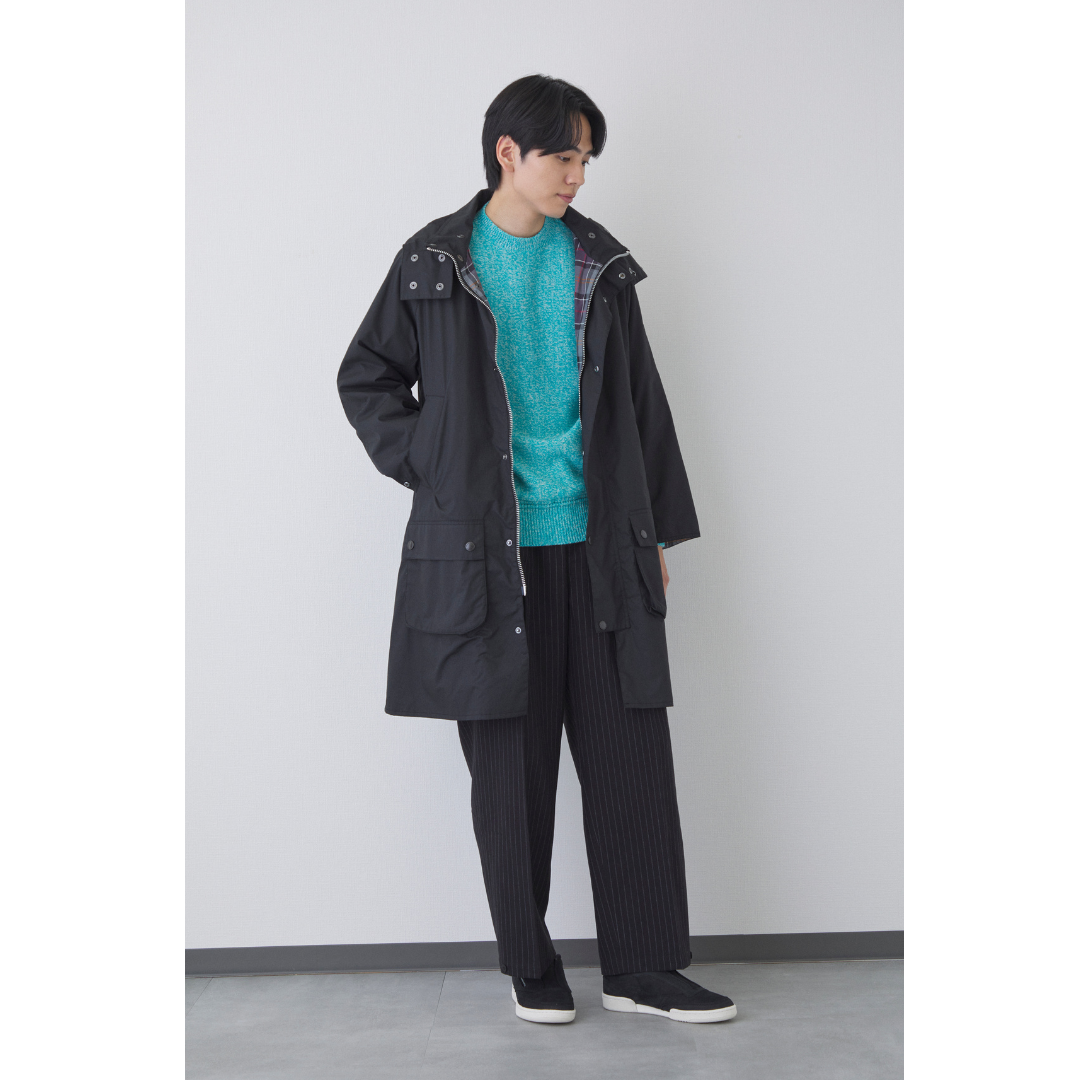 コートにスラックスを合わせた11月の下旬におすすめのコーデ