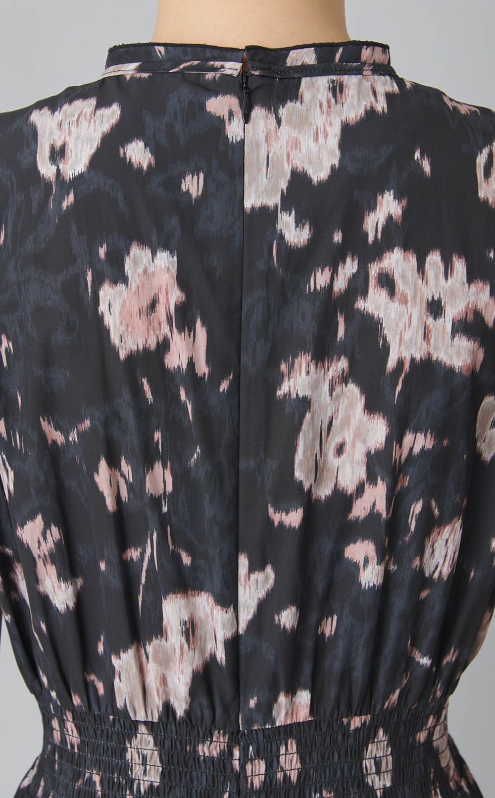 ブラードフラワープリントワンピース