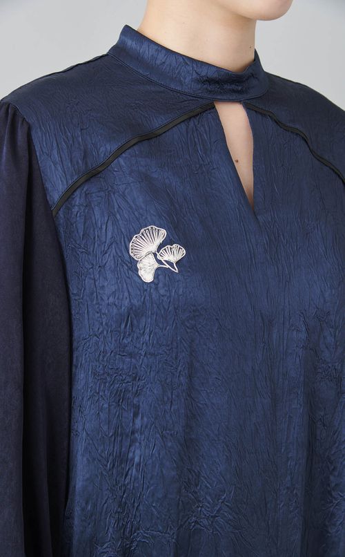 金駒刺繍レイヤードドレス