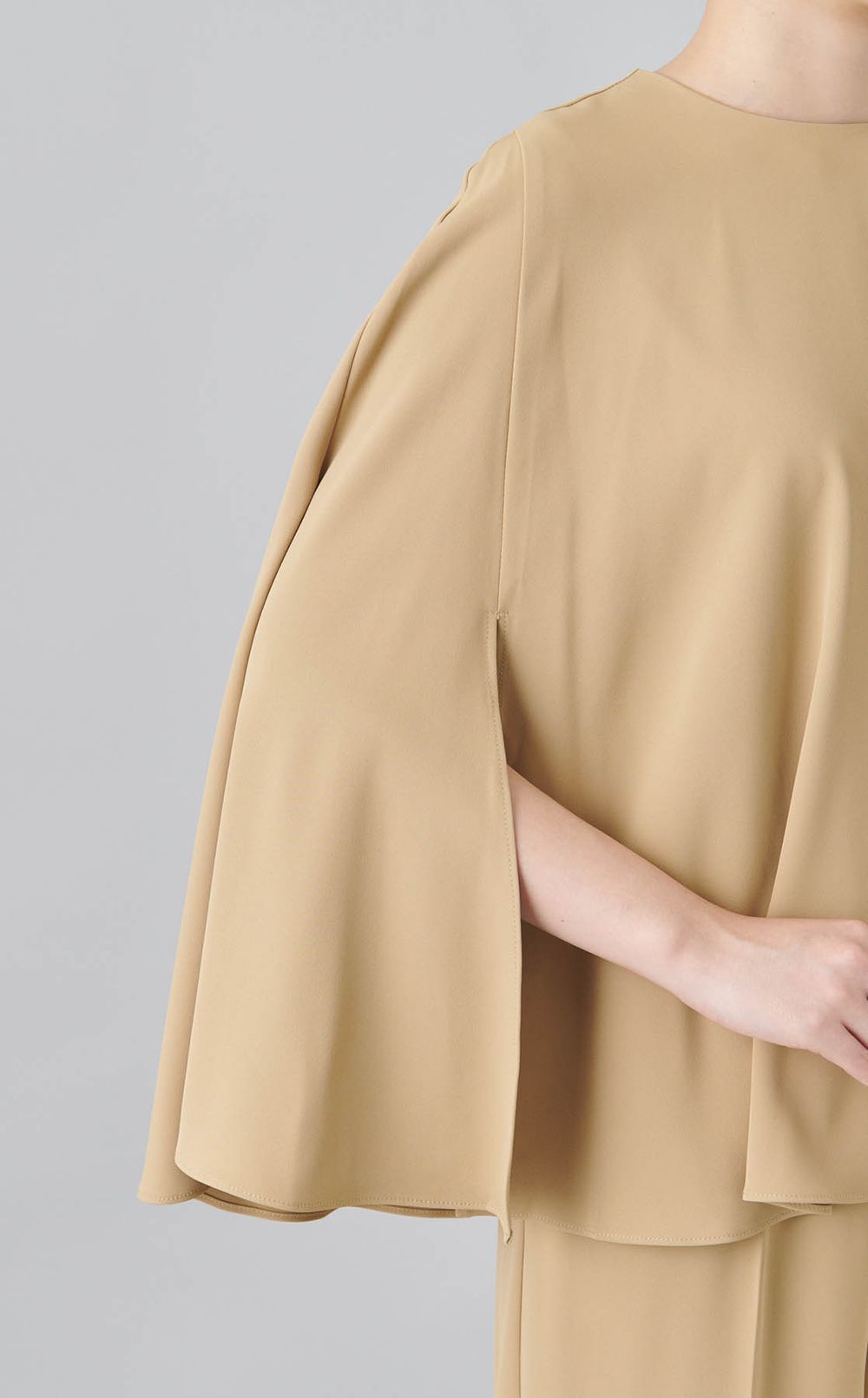 ケープパンツセットアップ