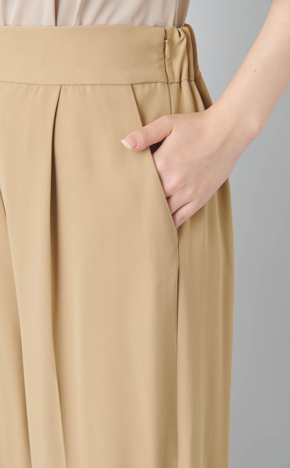 ケープパンツセットアップ