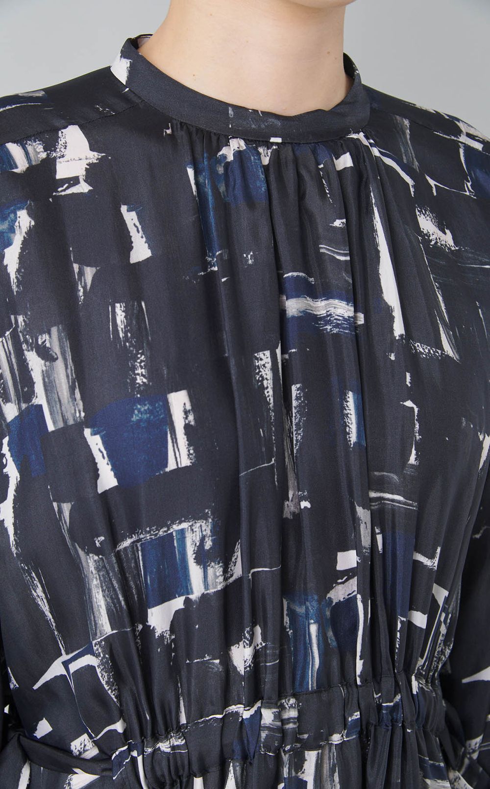 ペインティングプリントギャザードレス