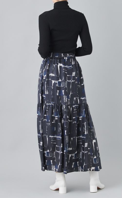 ペインティングプリントロングスカート