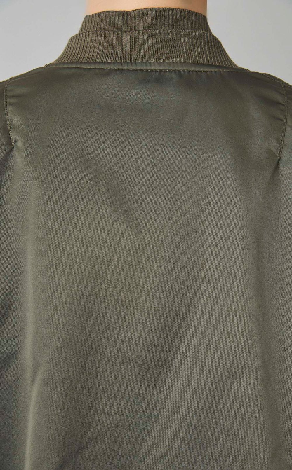 ナイロンフライトボリュームブルゾン