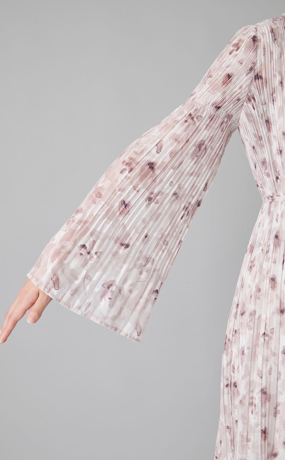 フラワープリントプリーツワンピース