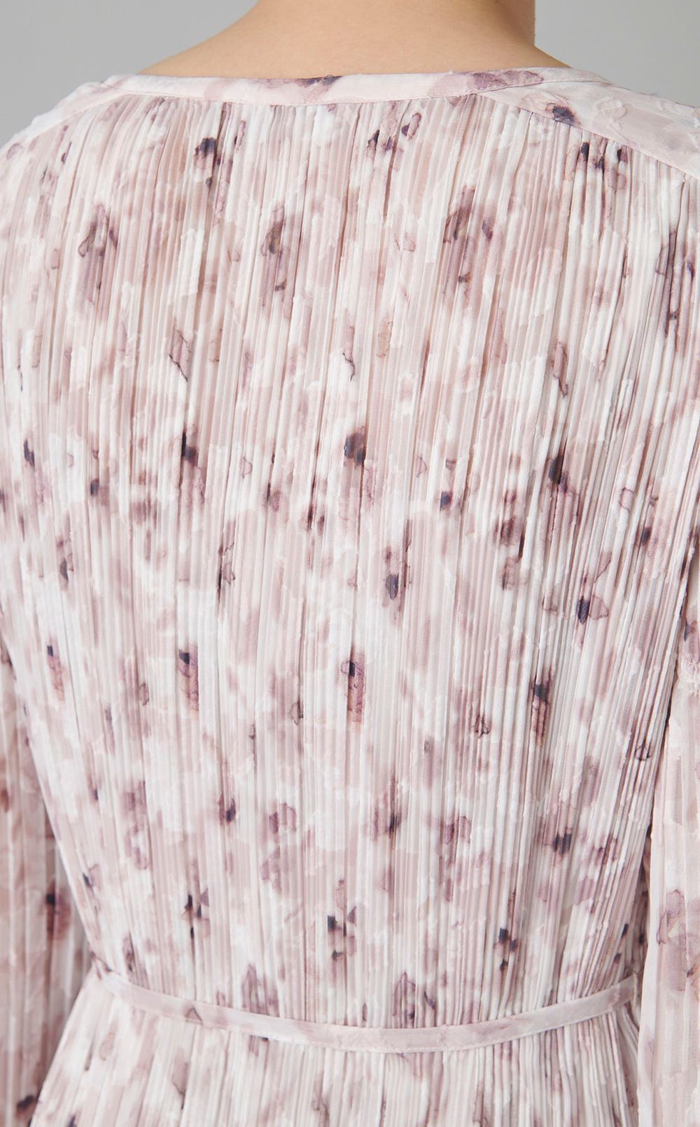 フラワープリントプリーツワンピース