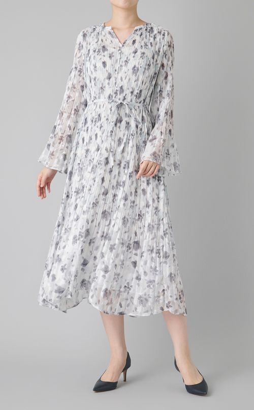 フラワープリントプリーツワンピース