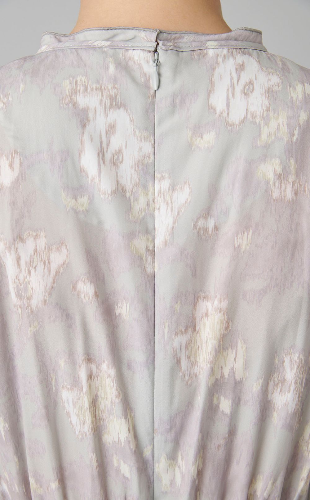 ブラードフラワープリントワンピース