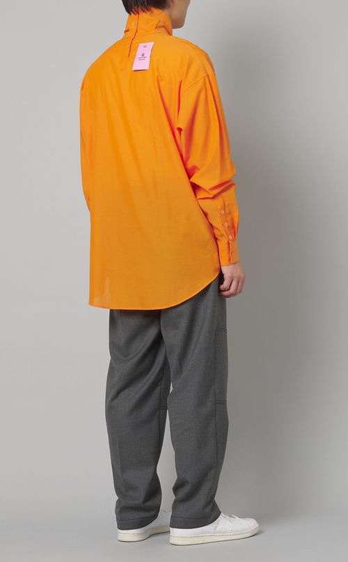 ハイネックシャツ