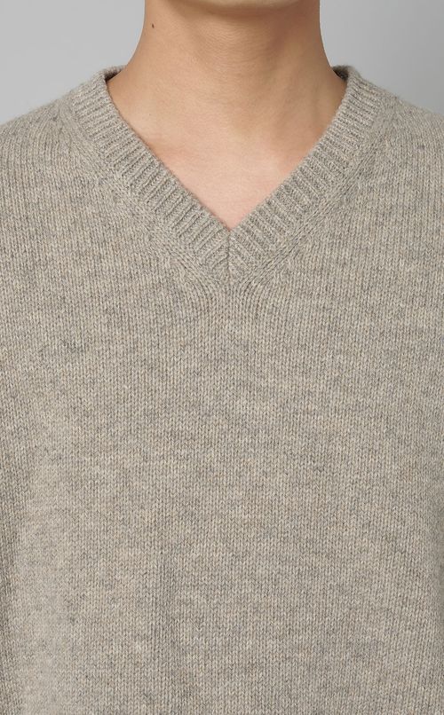 シェットランドVネックニット