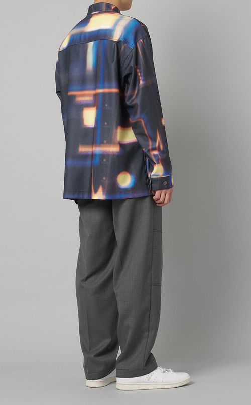 グラフィックプリントシャツ