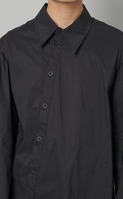 アシンメトリーシャツ