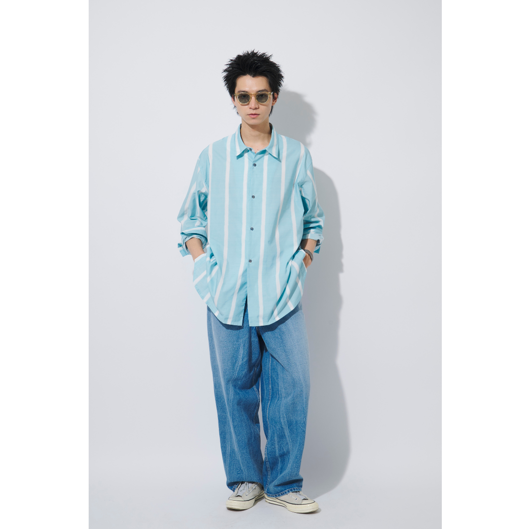 ストライプシャツ×デニムパンツの最高気温20度におすすめのメンズコーデ