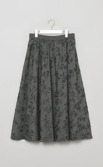 フラワーエンブロイダリーギャザースカート