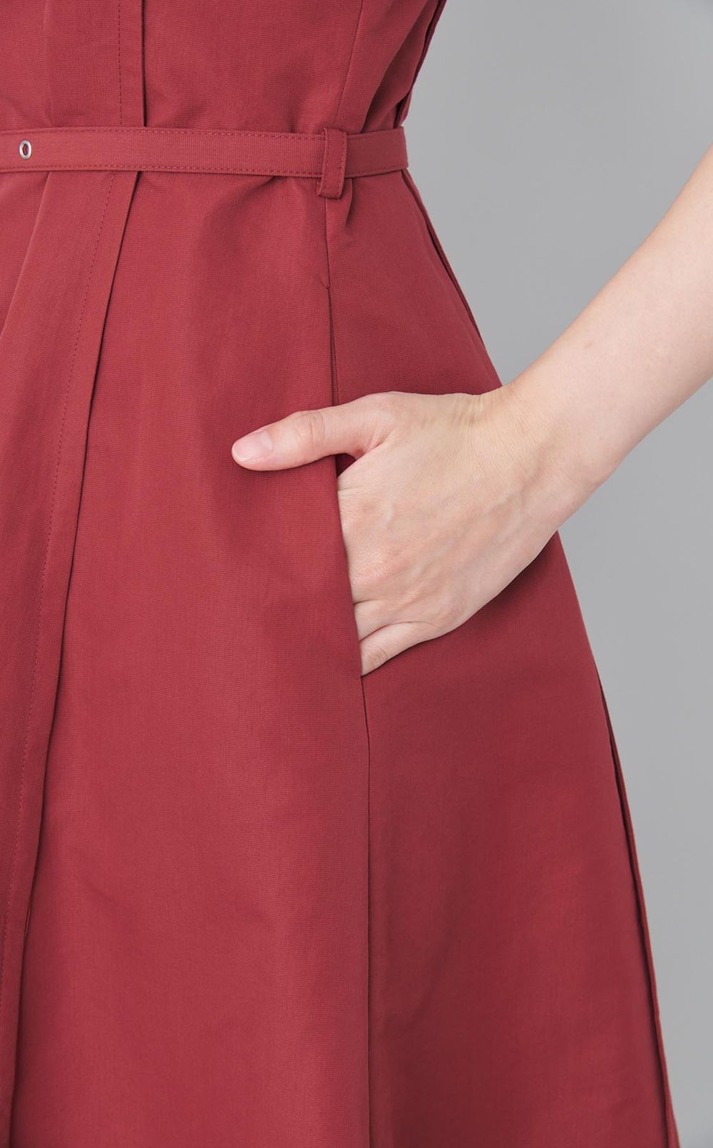 ベルト付きドレープボウワンピース