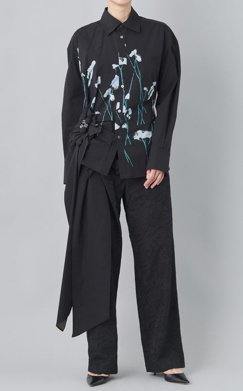 フラワープリントバックストラップシャツ