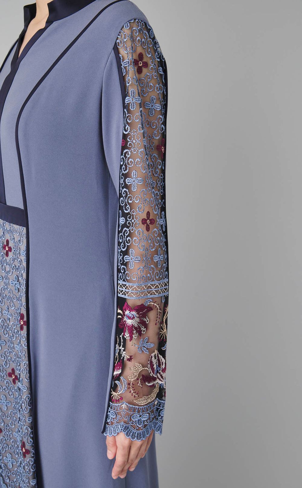 フラワーフレームレースドレス