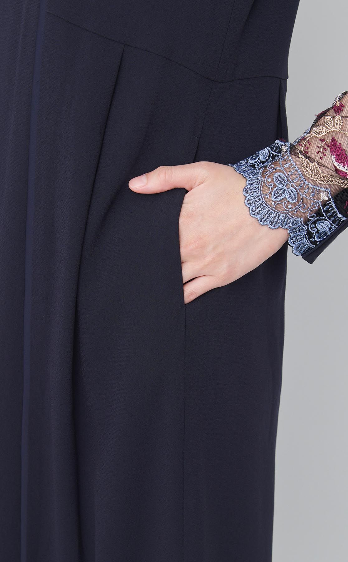 MURRAL｜フラワーレーススリーブドレス