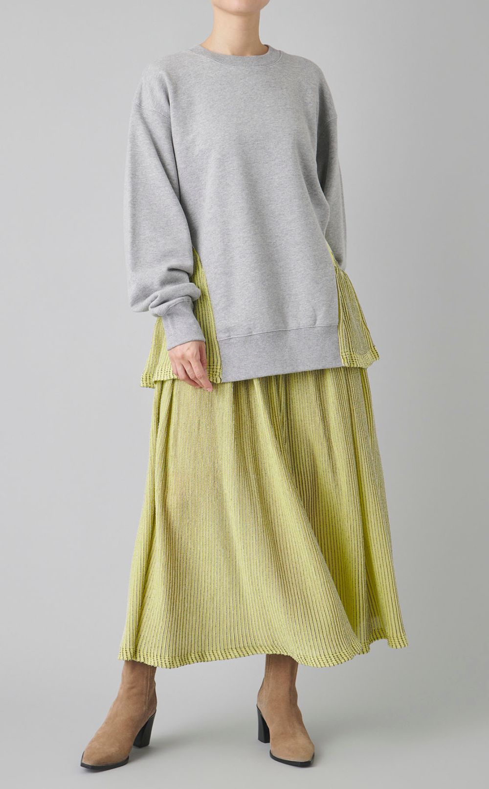 フラワージャガード切替スウェットトップス