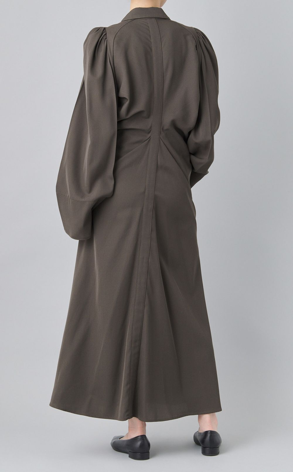 パフスリーブバックギャザーワンピース