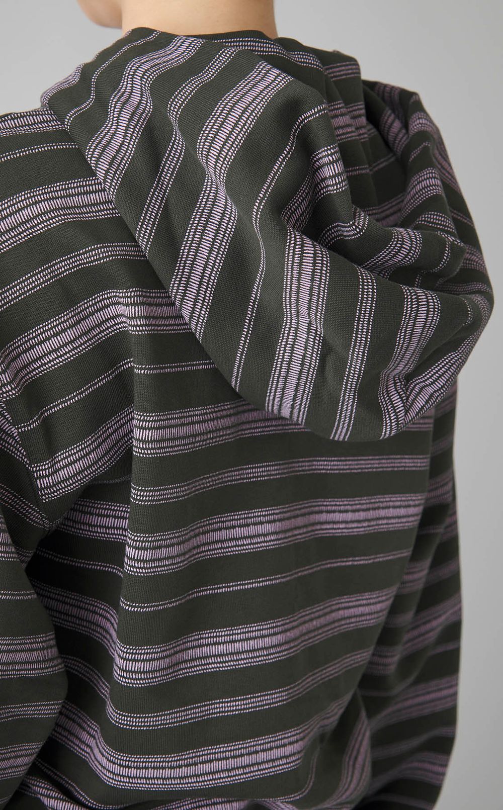 プリントストライプフロントジップフーディ