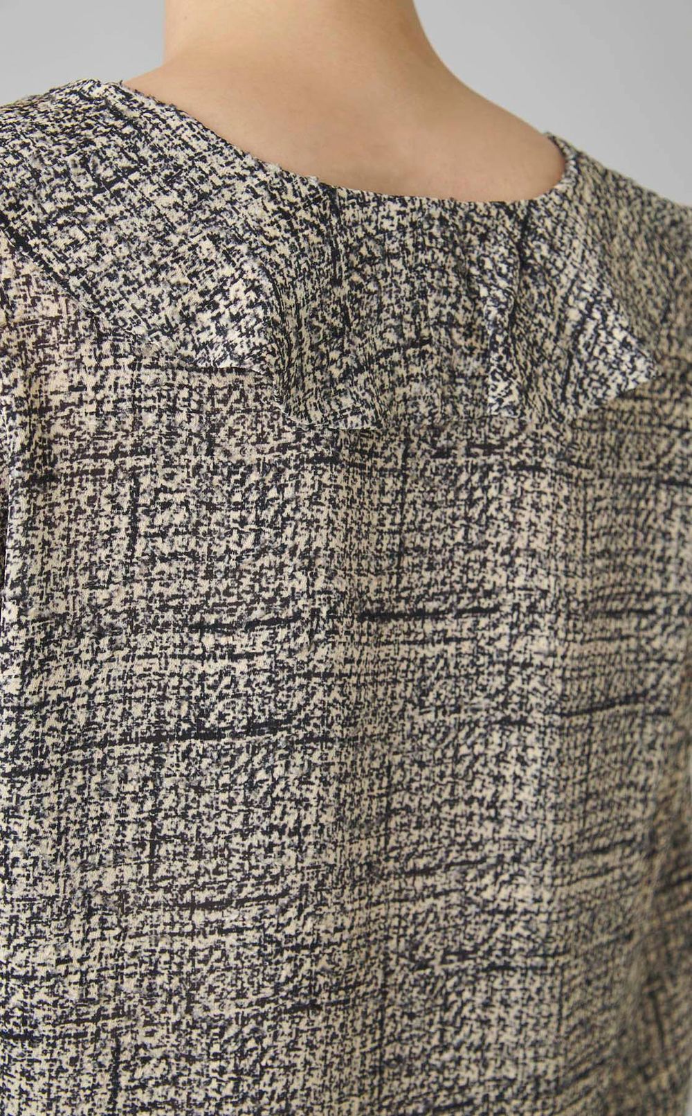 ツイルプリントフリルトリムワンピース