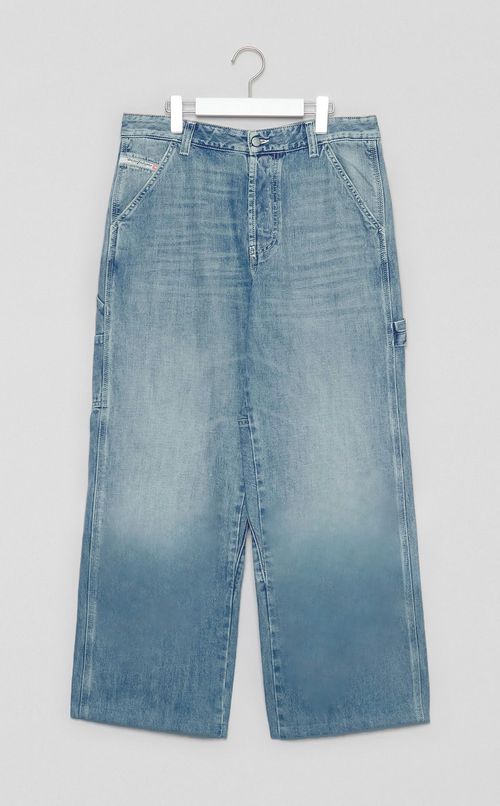 ストレートデニム