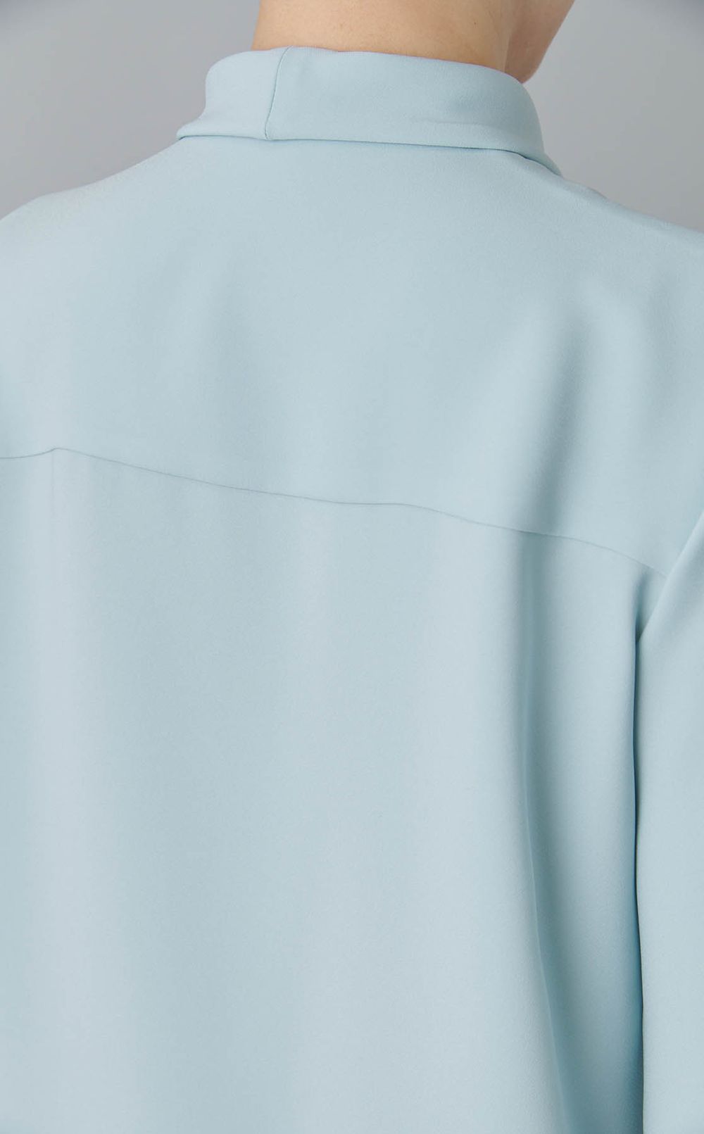 ワイドボウタイドレープブラウス