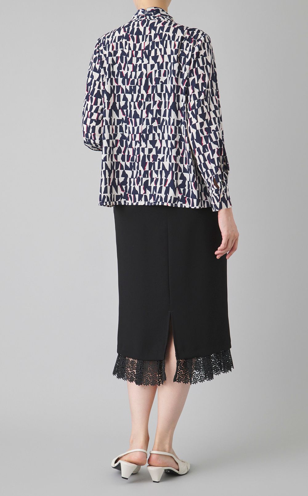 ジノリプリントボウタイブラウス