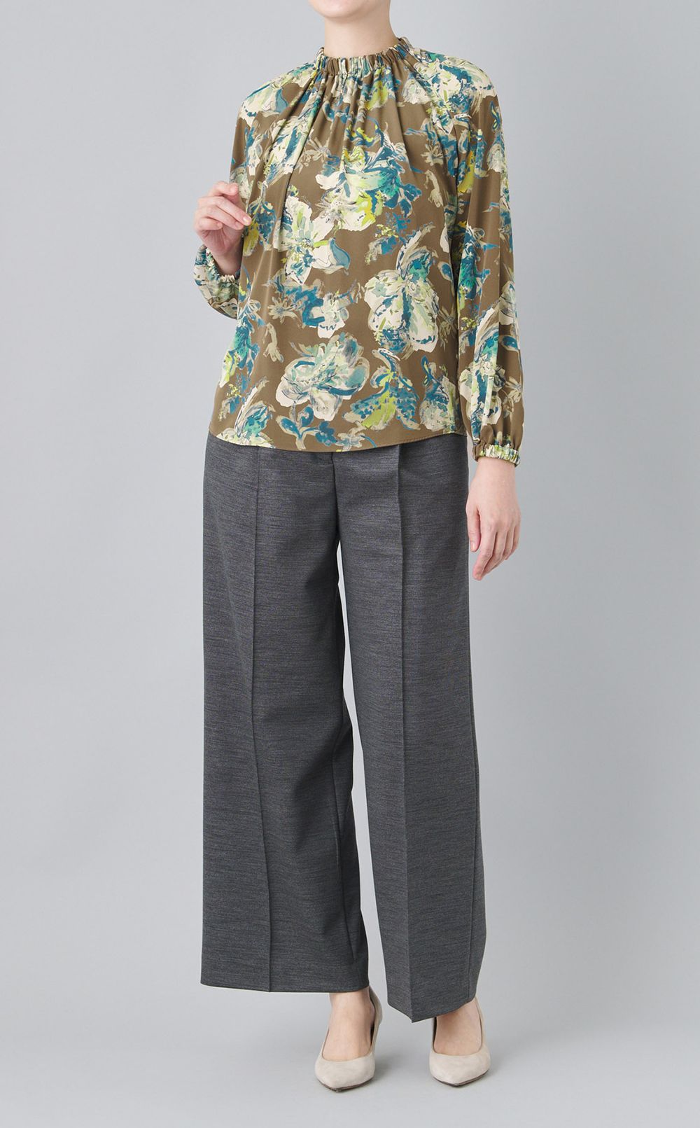 センタープレスワイドパンツ