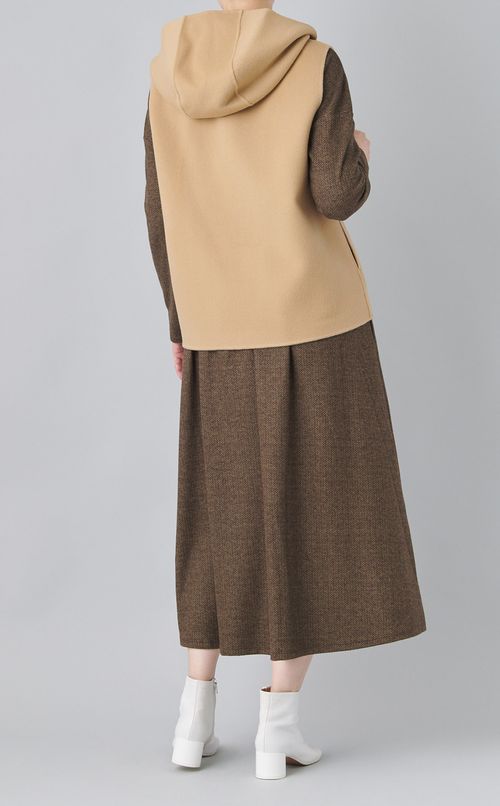 フーディージップベスト