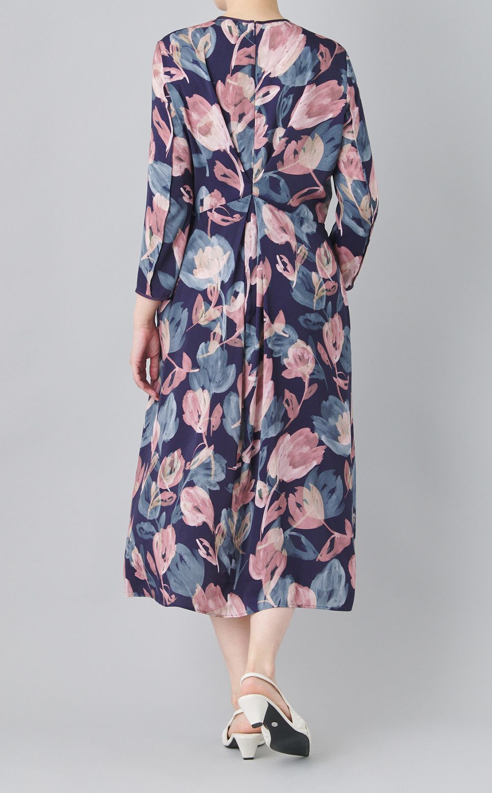 フラワープリントタックワンピース